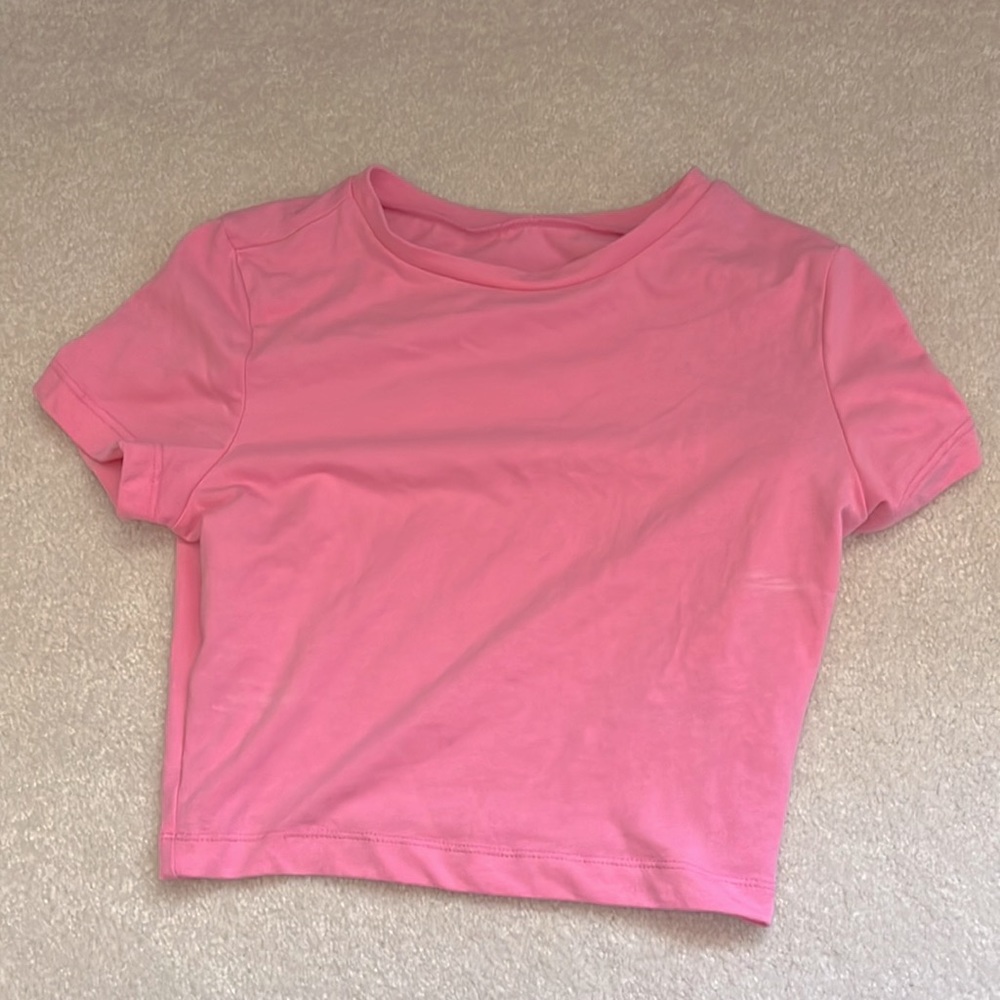 Light pink cropped t